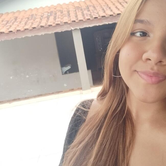 Babysitter in Campinas: JULIA