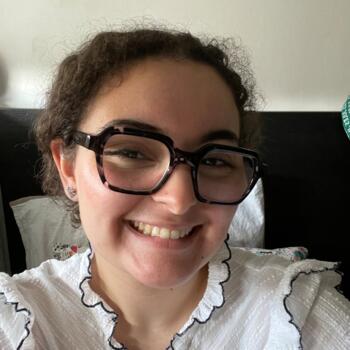 Baby-sitter in Villeneuve-d'Ascq: Nawelle
