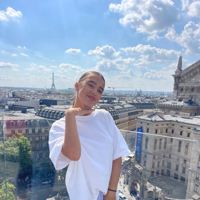 Babysitter in Franconville: Lena