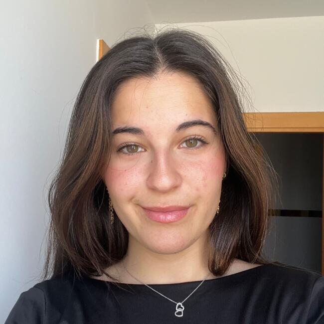 Canguro en Hospitalet de Llobregat: Claudia