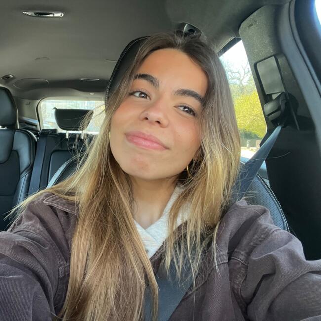 Babysitter in Lisbon: Carolina