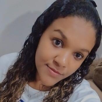 Babysitter in Luis Eduardo Magalhães: Bianca