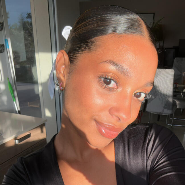 Babysitter in Saint-Loup-Cammas: Clara