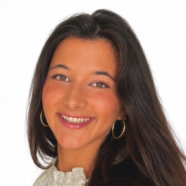 Babysitter in Biarritz: Caroline