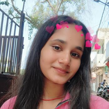 Babysitter New Delhi: Annu
