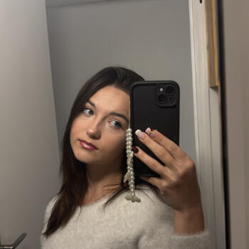 Babysitter in Guéret: Elise