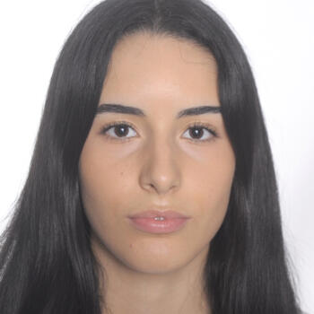 Babysitter in Naples: Alejandra