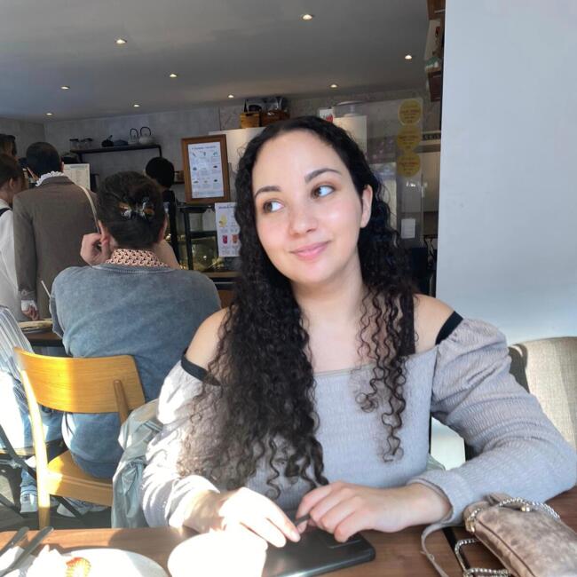 Babysitter in Brest: Shérine