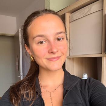 Babysitter in Lyon: Fanny