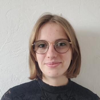 Babysitter in Lyon: Elena