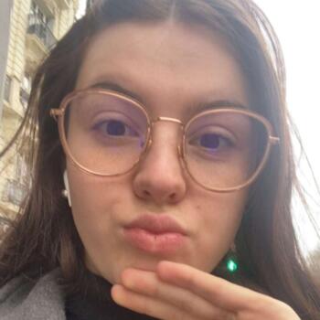 Babysitter in Saint-Martin-le-Vinoux: Amandine