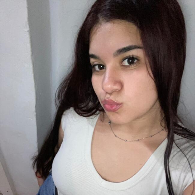 Babysitter in Caseros (Buenos Aires): Leila