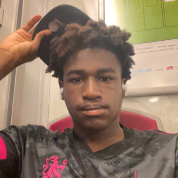 Babysitter in Linas: Ridjy