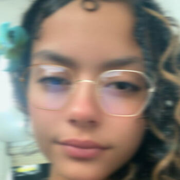 Babá em Pouso Alegre: Esmeralda