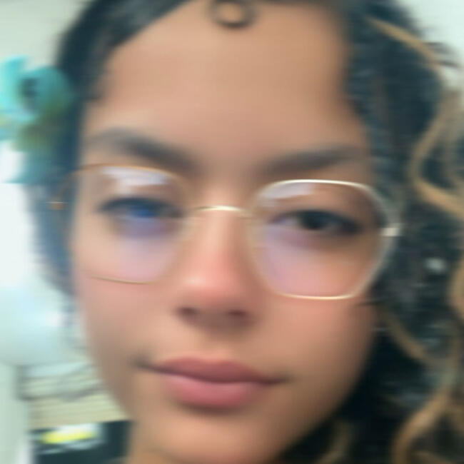 Babá em Pouso Alegre: Esmeralda