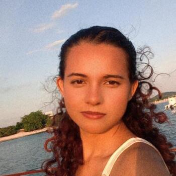 Babysitter in Santarém: Juliana