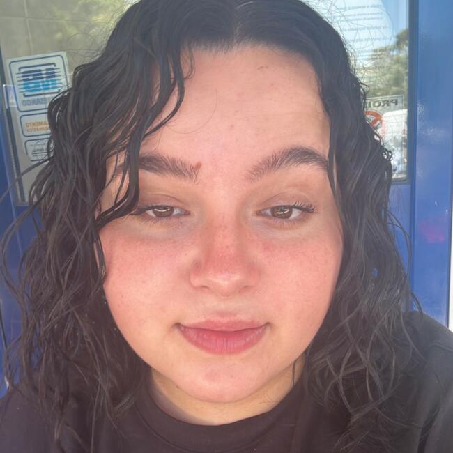 Babysitter in Mem Martins: Raquel