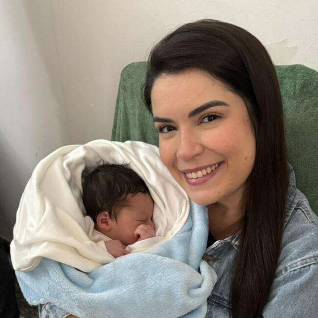 Babysitter in Palhoça: Suelen