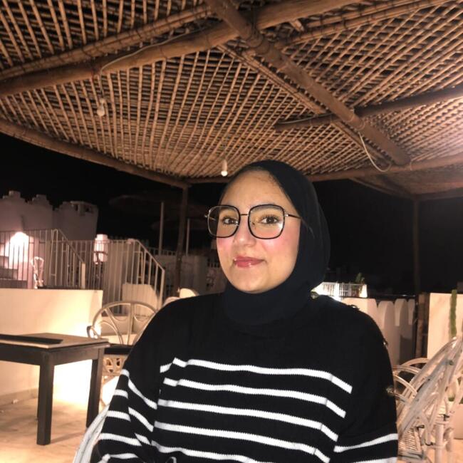 Babysitter in Tangier: Kawthar