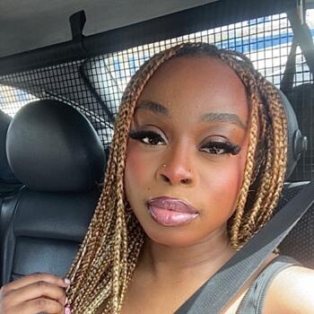 Babysitter Montereau-Fault-Yonne: Marilyn-Joyce