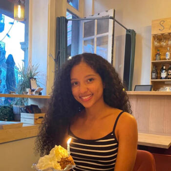 Babysitter in Ixelles-Elsene: Karina