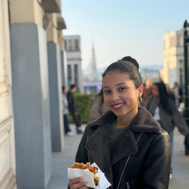 Babysitter in Ixelles-Elsene: Karina