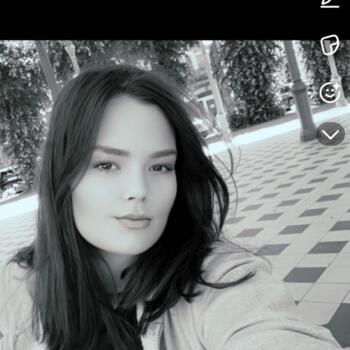 Babysitter in Verviers: Clemence