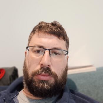 Lavoro per babysitter a Teramo: lavoro per babysitter Nicola