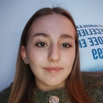 Babysitter in Bouaye: Louna