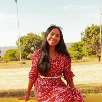 Babá em Brasília: Karine