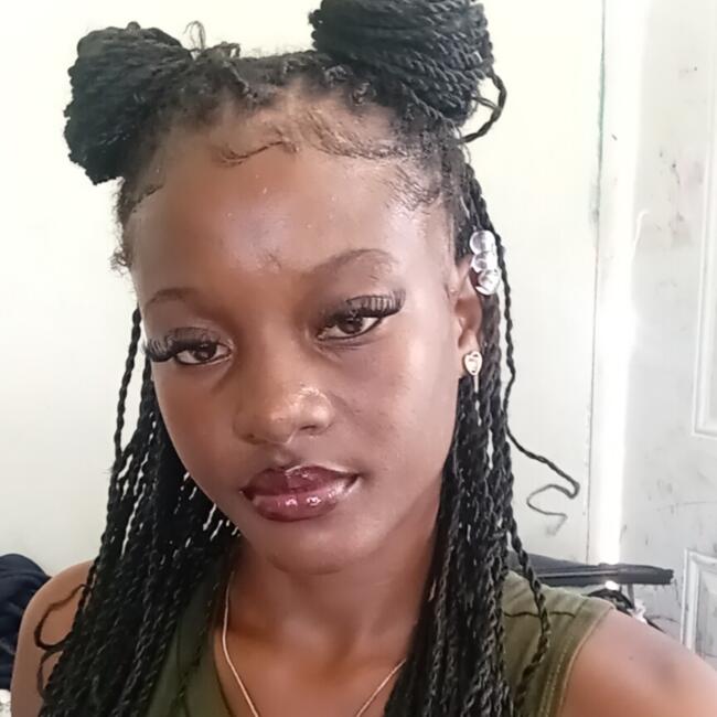 Babysitter in Clarendon Gardens: Natoya