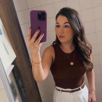 Babysitting job in Arapongas: babysitting job Gabrielle Lozano