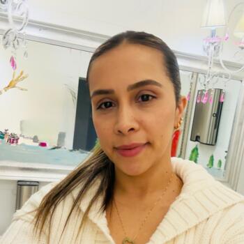 Babysitter in Silver Spring: Lina