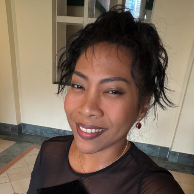 Babysitting job in Singapore: Emma