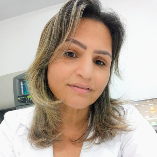 Babysitter in São Paulo: Eliana