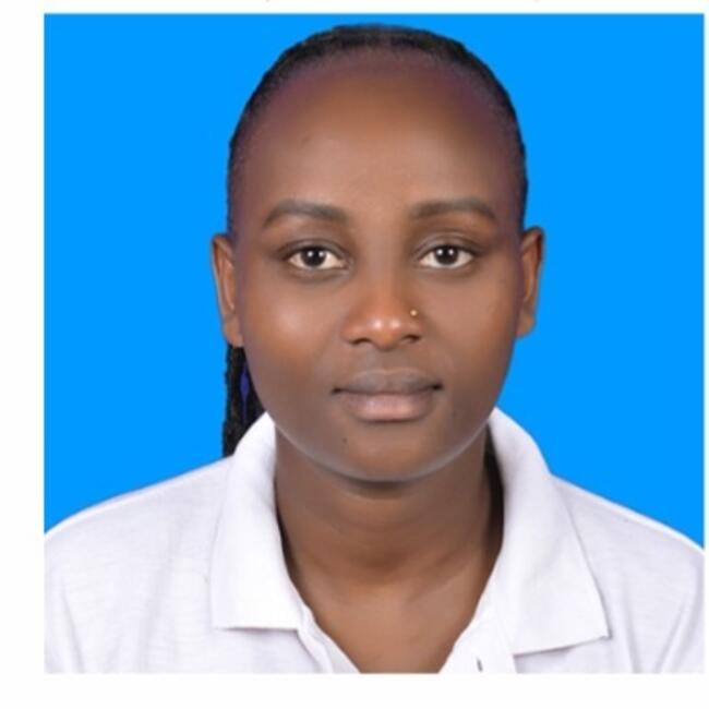 مربية أطفال في الدوحة: Esther