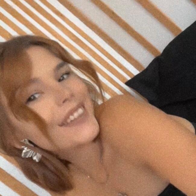 Babysitter in Bruay-la-Buissière: Clara