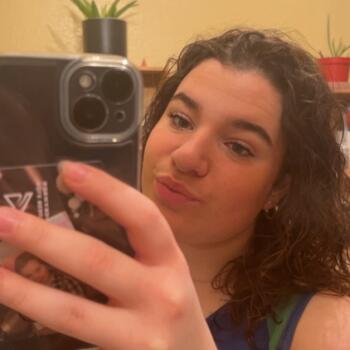 Babysitter in Bihorel: Alexyane