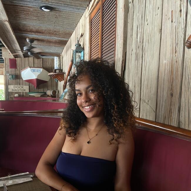 Babysitter in Sarcelles: Hanita