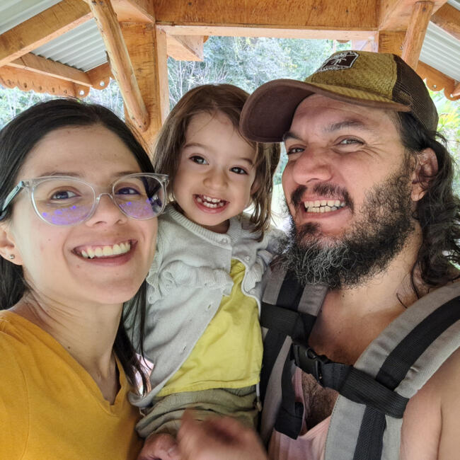 Babysitting job in Cartago: Christian