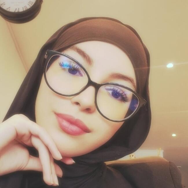 Babysitter in Saint-Jean-de-la-Ruelle: Ghizlane