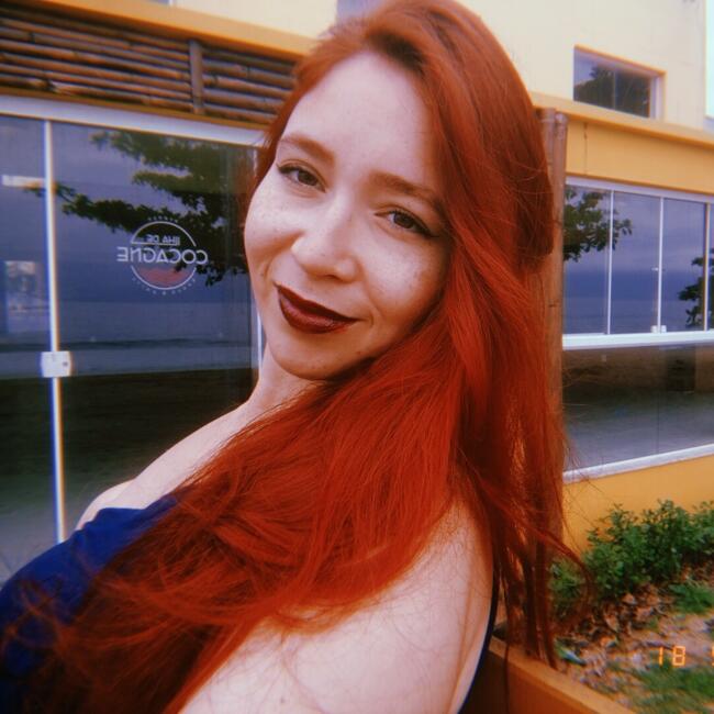 Emprego de babá em Caragua: Leticia
