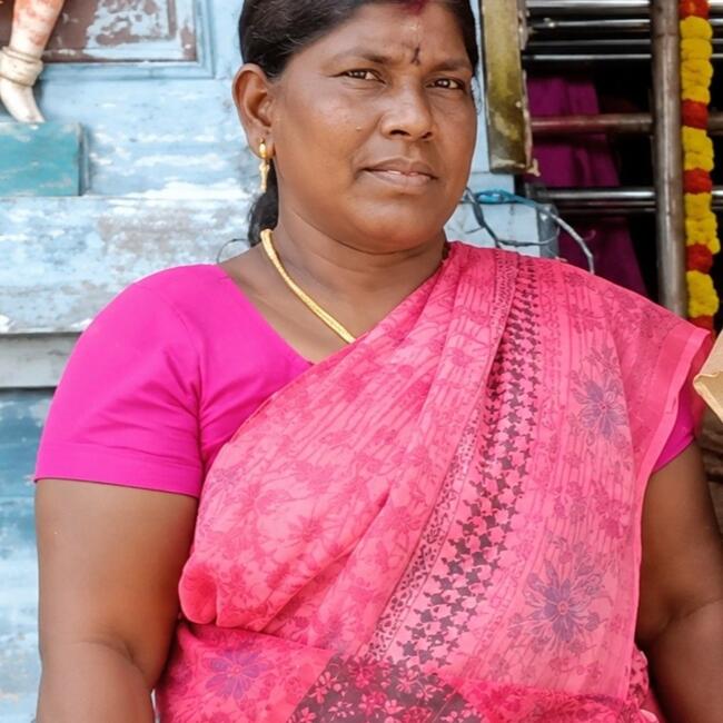 Babysitter in Chennai: Saritha