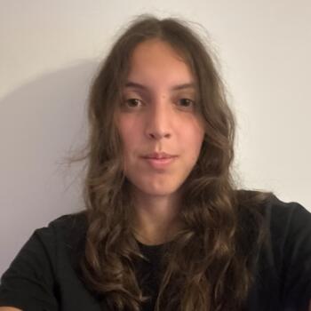 Baby-sitter Magny-le-Hongre: Clara