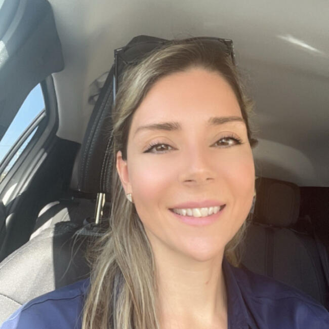 Δουλειά για babysitter στην περιοχή Αχαρνές: Αιμιλια