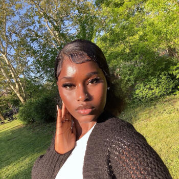Babysitter in The Bronx: Laouratou