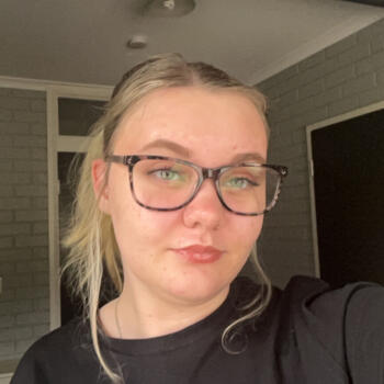 Nanny in Grove: Mollie