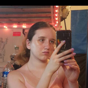 Babysitter in Sin-le-Noble: Erine