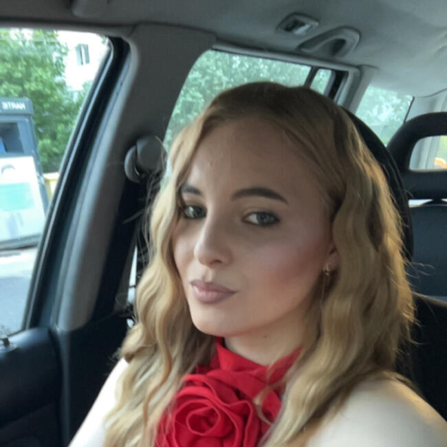 Babysitter in Iași: Raluca