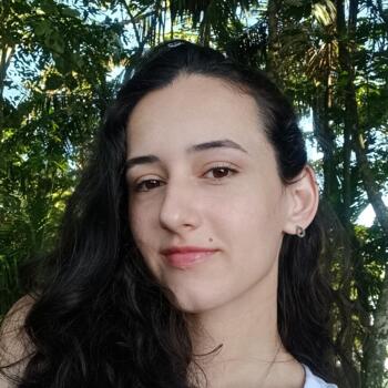 Babá em Joinville: Geovana